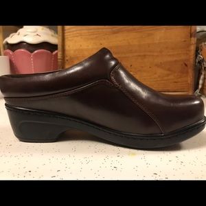 Cloud walkers by Avenue (never worn)